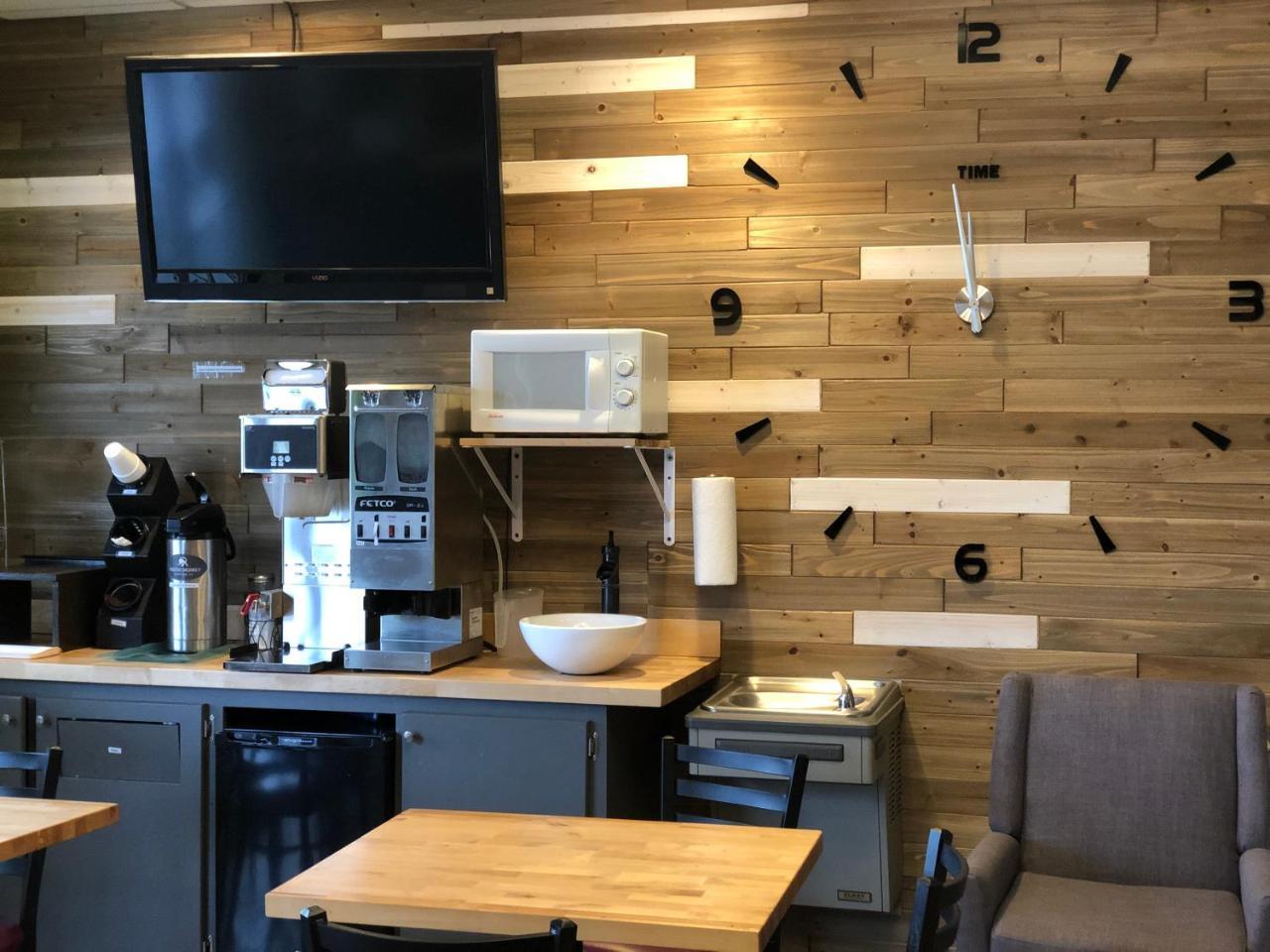 Deerfield Inn And Suites - Fairview Экстерьер фото